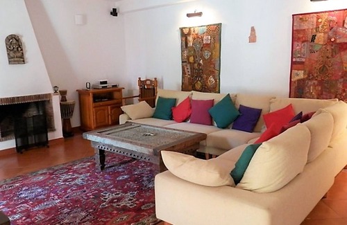 Siesta House | Belvilla by OYO Villa Las Petunias