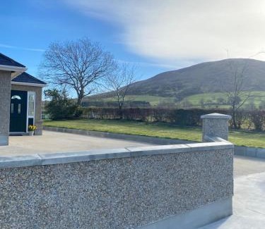 Londonderry House | Benbradagh Country Cottage Causeway Coast