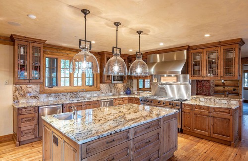 Mountain Village House | Benchmark-Lucky 7s by Curate Telluride-Ski-In/Out,Hot Tub, Firepit, Private Home