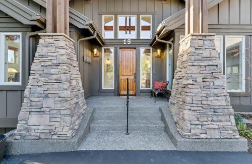 Bend House | Bend Oregon mountain mansion luxury