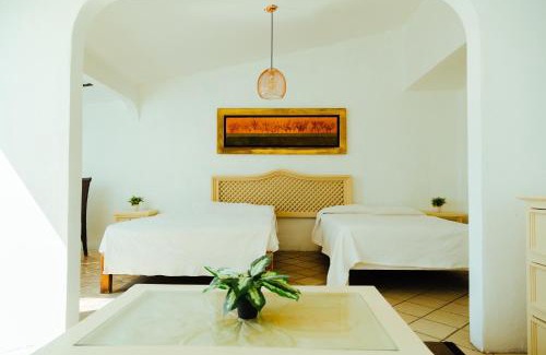 Tequesquitengo Hotel | Bendito Teques