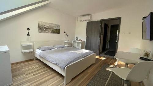 Pecs Apartment | Benevia Apartments