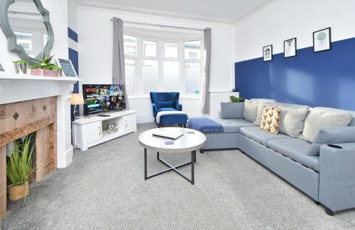 Crewe Apartment | Bentley House - By Sigma Stays