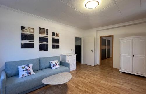Hochheide Apartment | Bequemes Zimmer in moderner Unterkunft My Pension Duisburg