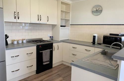 Emu Bay House | Berds Nest