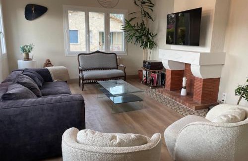 Bergerac House | Bergerac- Grande maison familiale, terrasse, jardin