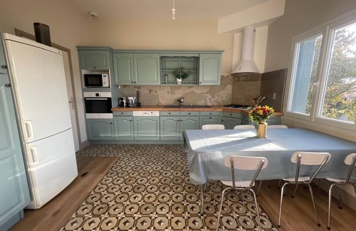 Bergerac House | Bergerac-Large family home/terrace/garden/Dordogne