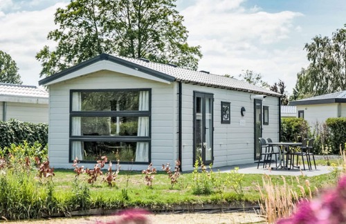 Dordtse Biesbosch House | Berkel 4 by Interhome