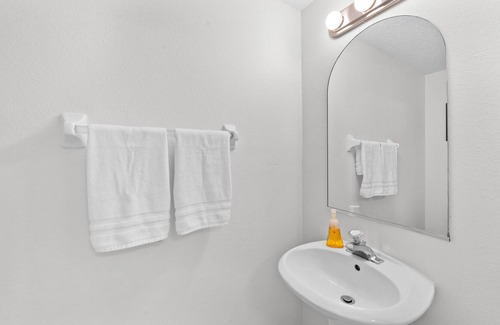Westchase House | Berkeley Square luxury 2-bedroom, 2.5 bathroom Tampa rental townhome Experience the modern luxury