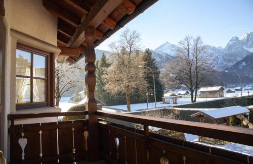 Garmisch-Partenkirchen Apartment | Bernadein