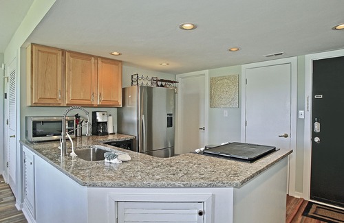 North Shore Condo | Bernard's Landing Bliss! - Breathtaking Views & Modern Updates