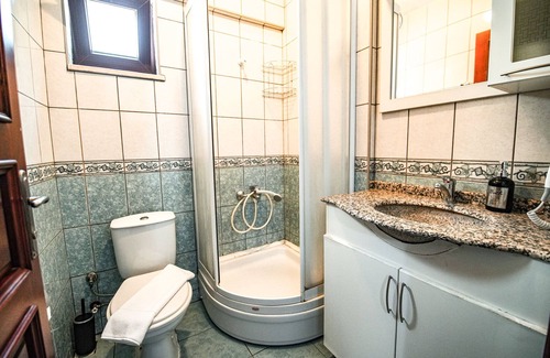 Bozcaada Hotel | Berrak Bağ Evi