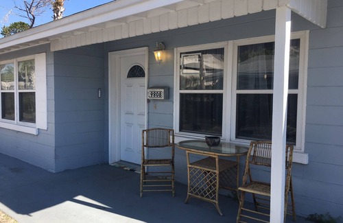 Panama City Beach House | “Bertie’s Beach Bungalow” steps from the beach DISCOUNTS weekly 20%