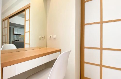 Cikarang Apartment | Best Homey 1BR at 52th Floor Vasanta Innopark Apartment By Travelio