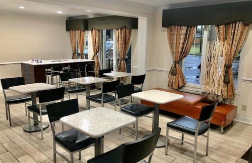 Manning Hotel | Best Inn Manning