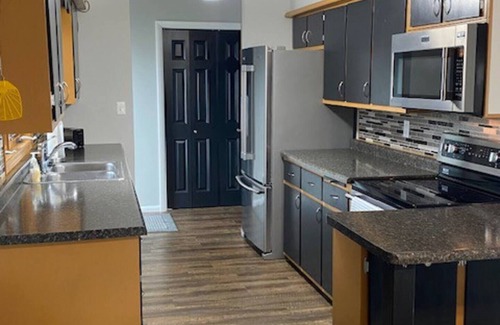 Alexandria House | Best lakefront location in Alex!