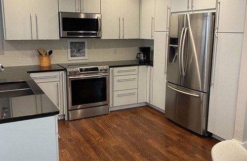 North Forest Beach House | Best location - 3 minute walk to semi-private beach! Heated pool. Dog Friendly.