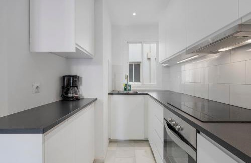 Fuengirola City Centre Apartment | Best location apartment by Costarentals - Ref 28