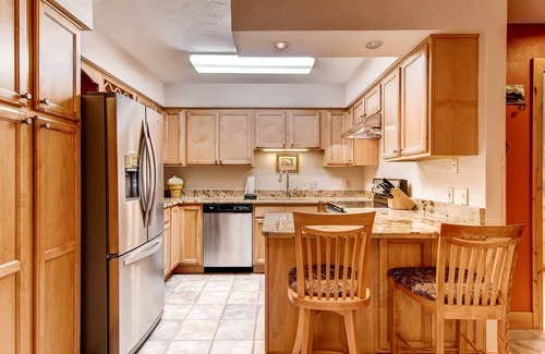 Breckenridge Condo | Best Location in Town - One Block to Main St. & Close to the Slopes and Gondola