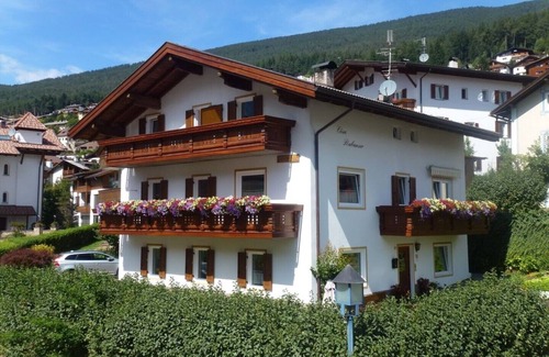 Ortisei Apartment | Best location in Ortisei/Val Gardena Dolomites ideal for holidays without a car