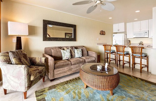 Historic Kailua Village Condo | 🏖️Best Oceanview! | AC | Walk to Town | Outdoor Lanai