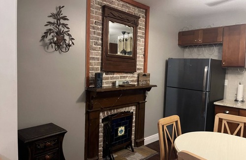 Algiers Point Apartment | Best of Both Worlds: 3 Minute Ferry Ride to FQ. Mardi Gras week available!