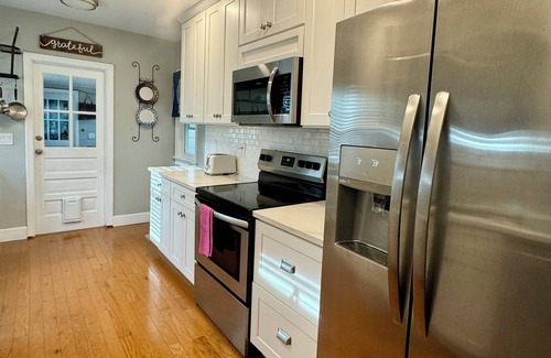 Crescent Heights House | Best of everything in St. Petersburg, FL - not affected by the hurricanes!