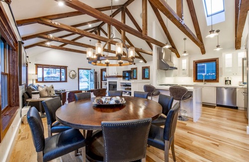 Downtown Park City House | BEST Ski In/Out location in the heart of Park City! Updated, clean and stocked.