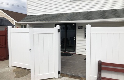 Brigantine Condo | BEST VALUE IN BRIGANTINE! WE PAY BEACH FEES! NEAR CASINOS/EATERIES. DOGS WELCOME