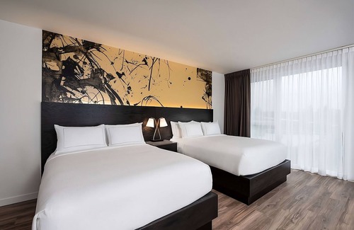Central Area Hotel | Best Value, Quality Stay! Parking Onsite, Pets Allowed, Near Pringle Creek