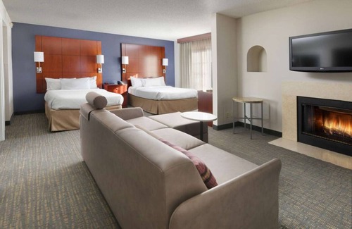Northeast Heights Hotel | Best Value, Quality Stay! Near Lafayette Park, Free Breakfast, Pet-Friendly!