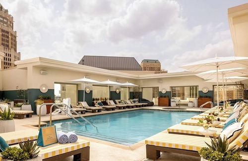 Downtown San Antonio Hotel | Best Value, Quality Stay! Dogs Allowed, Outdoor Pool, Minutes to Aztec Theatre