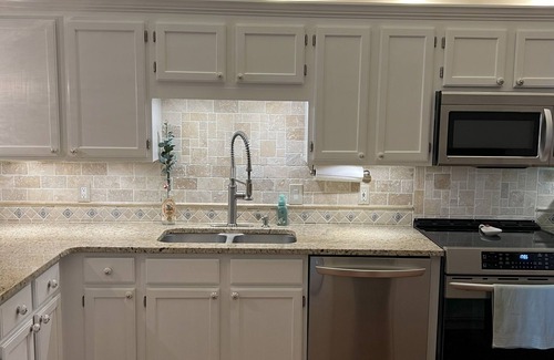 Louisville Condo | BEST view of Louisville