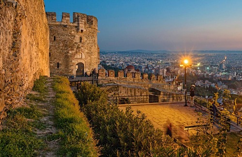 Ano Poli Apartment | Best View of Thessaloniki Town!
