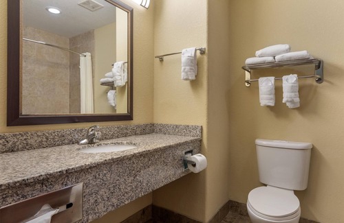 Bastrop Hotel | Best Western Bastrop Pines Inn