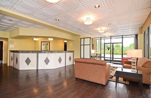 Townsend Hotel | Best Western Cades Cove Inn