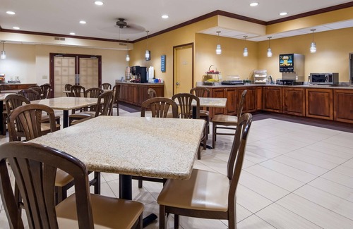 Geneseo Hotel | Best Western Geneseo Inn