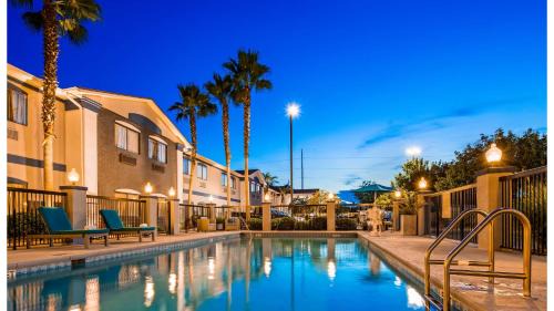 Atlantic Beach Hotel | Best Western Mayport Inn and Suites