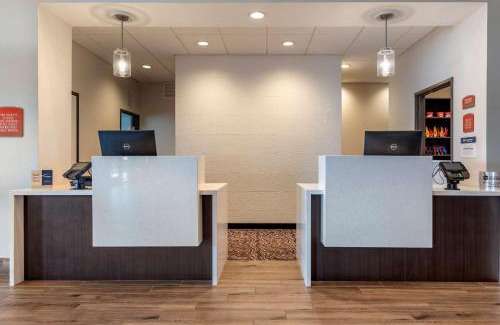 Palm Springs Hotel | Best Western Plus Coachella Valley Inn & Suites