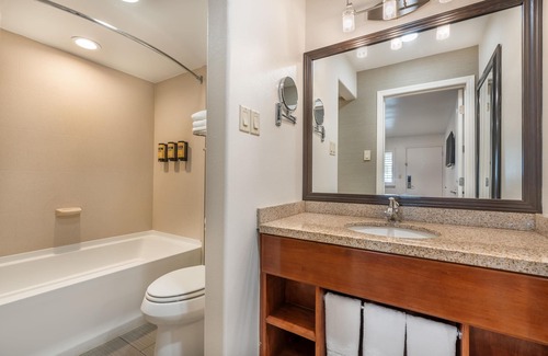 North Park Hotel | Best Western Plus Clocktower Inn