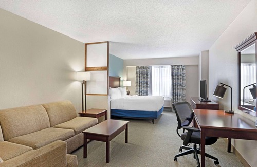 Zion Crossroads Hotel | Best Western Plus Crossroads Inn & Suites