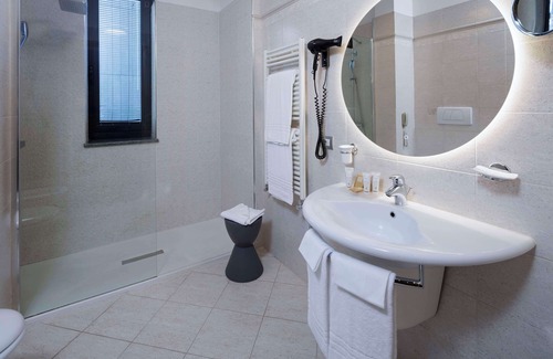 San Salvario Hotel | Best Western Plus Executive Hotel and Suites