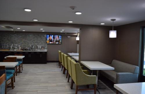 Hardeeville Hotel | Best Western Plus Hardeeville Inn & Suites