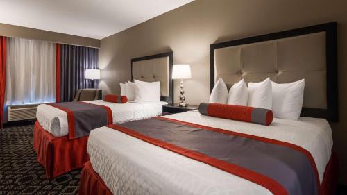 Western Division Hotel | Best Western Plus Laredo Inn & Suites