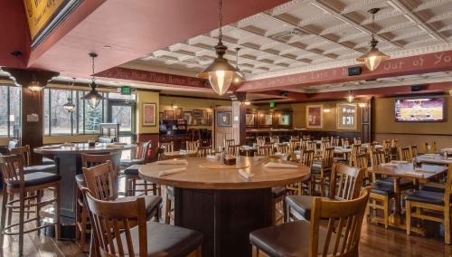 Woburn Hotel | Best Western Plus New Englander