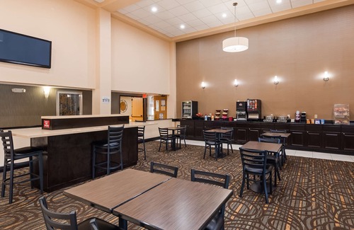 Bear Hotel | Best Western Plus Newark/Christiana Inn