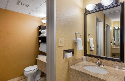North Platte Hotel | Best Western Plus North Platte Inn & Suites