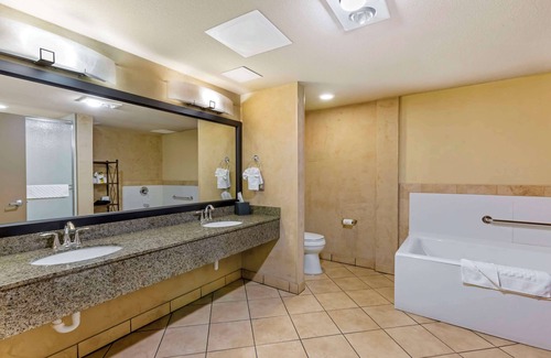 Raton Hotel | Best Western Plus Raton Hotel