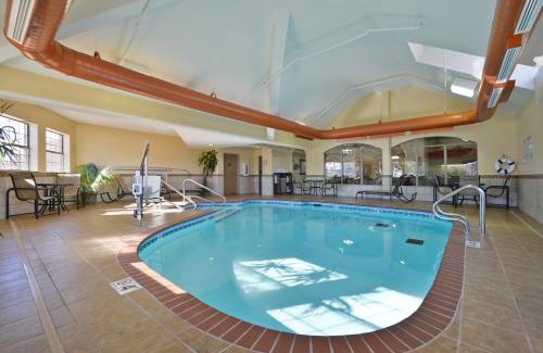 Tulsa Hotel | Best Western PLUS Tulsa Inn & Suites