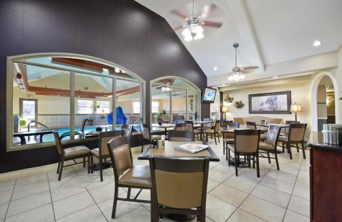 Tulsa Hotel | Best Western PLUS Tulsa Inn & Suites